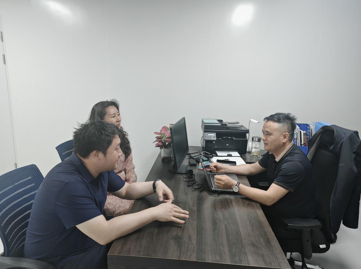 開(kāi)展保后走訪(fǎng)&nbsp;助力企業(yè)穩(wěn)健發(fā)展